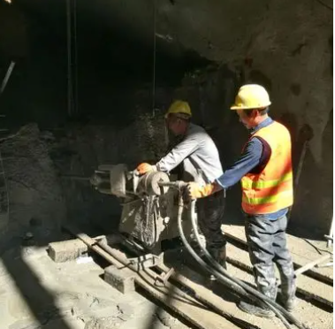 宿松水下抗分散灌浆料特点 水下不分散注浆料介绍